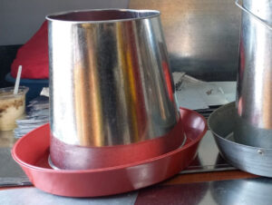 tolva-mixta-15kg-taller-avicola-granja-1